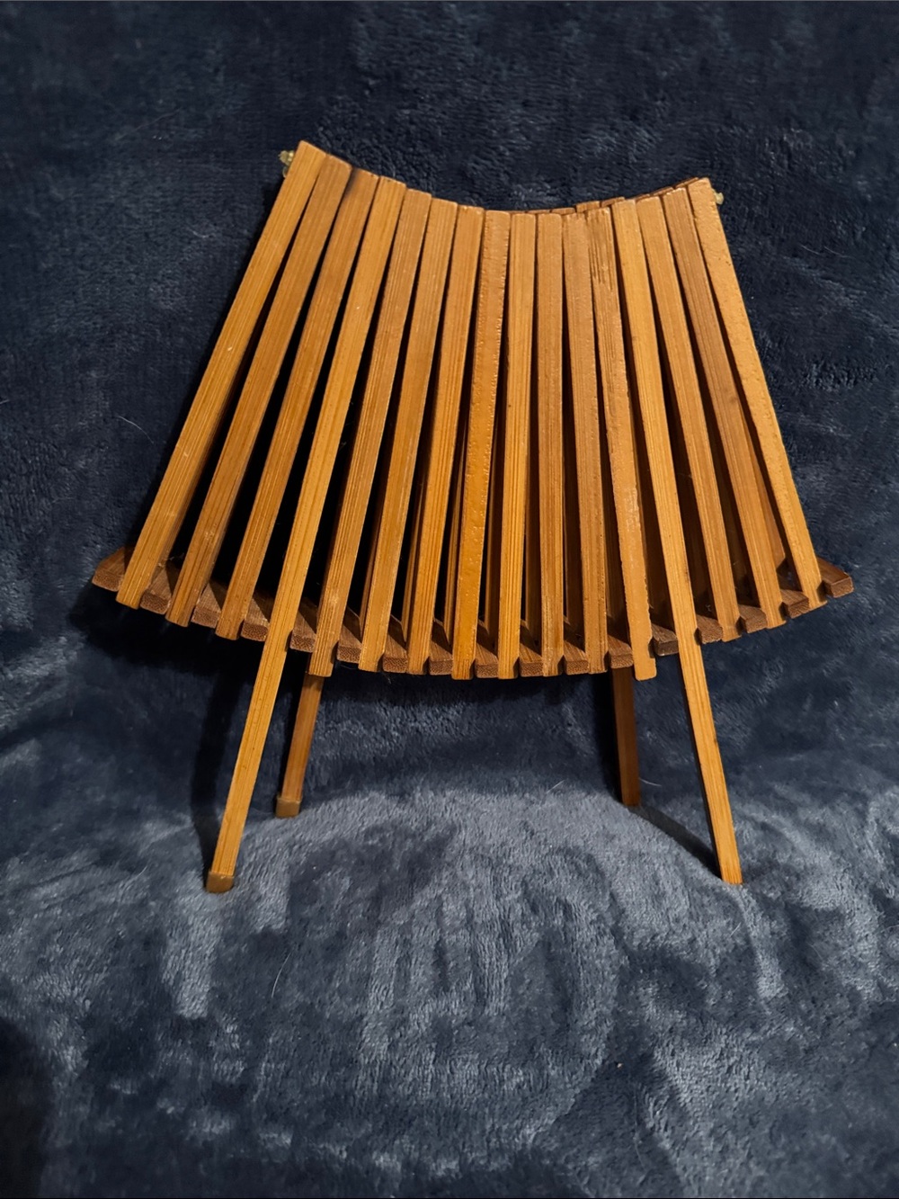 Vintage Mid-Century Slatted Wood Folding Fruit Basket - Picture 2 of 6